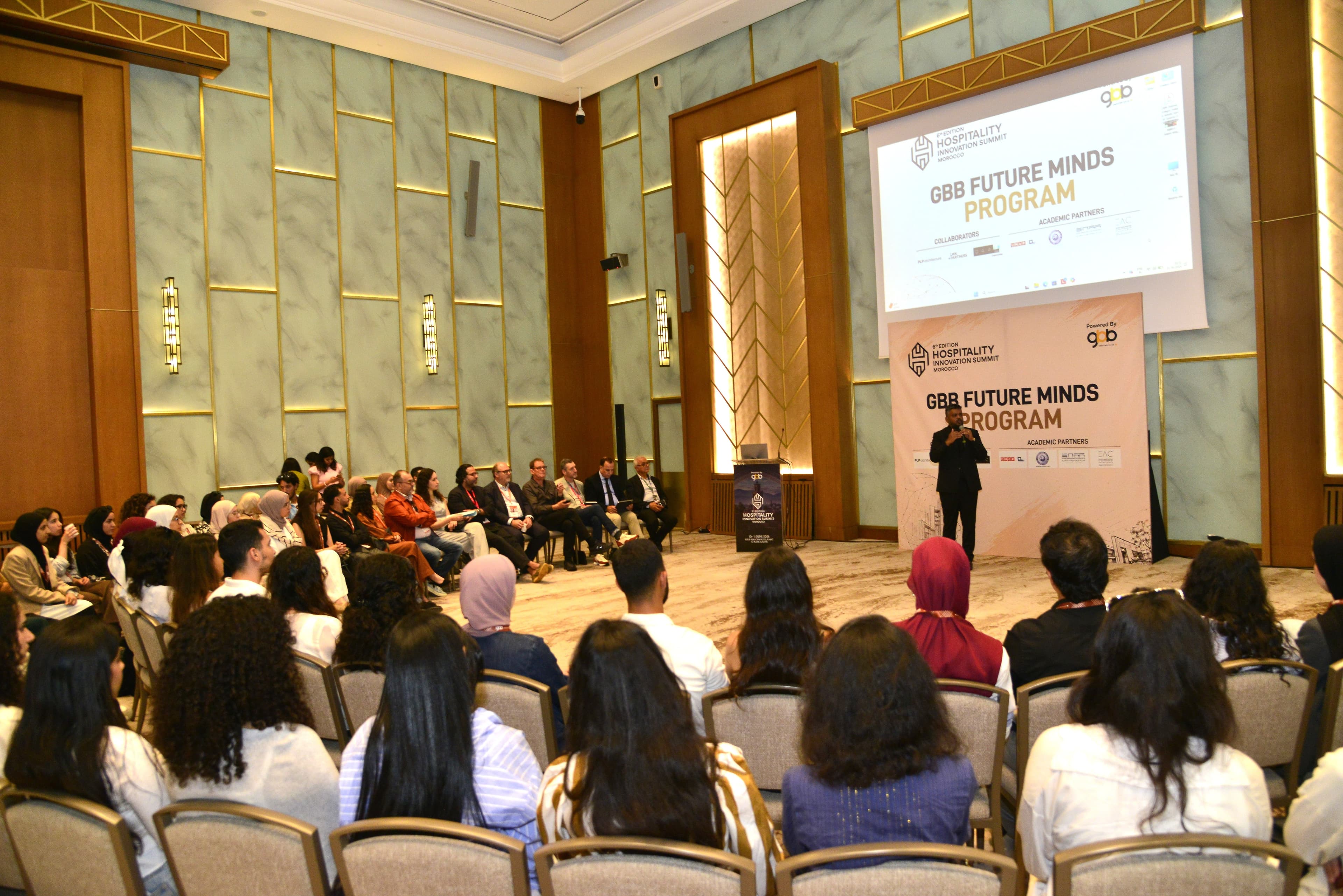 Project and solution providers meet during the summit’s one-to-one business sessions.