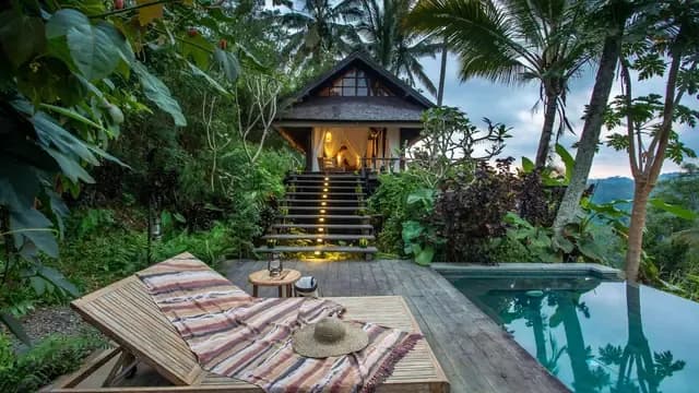 BUAHAN, A BANYAN TREE ESCAPE