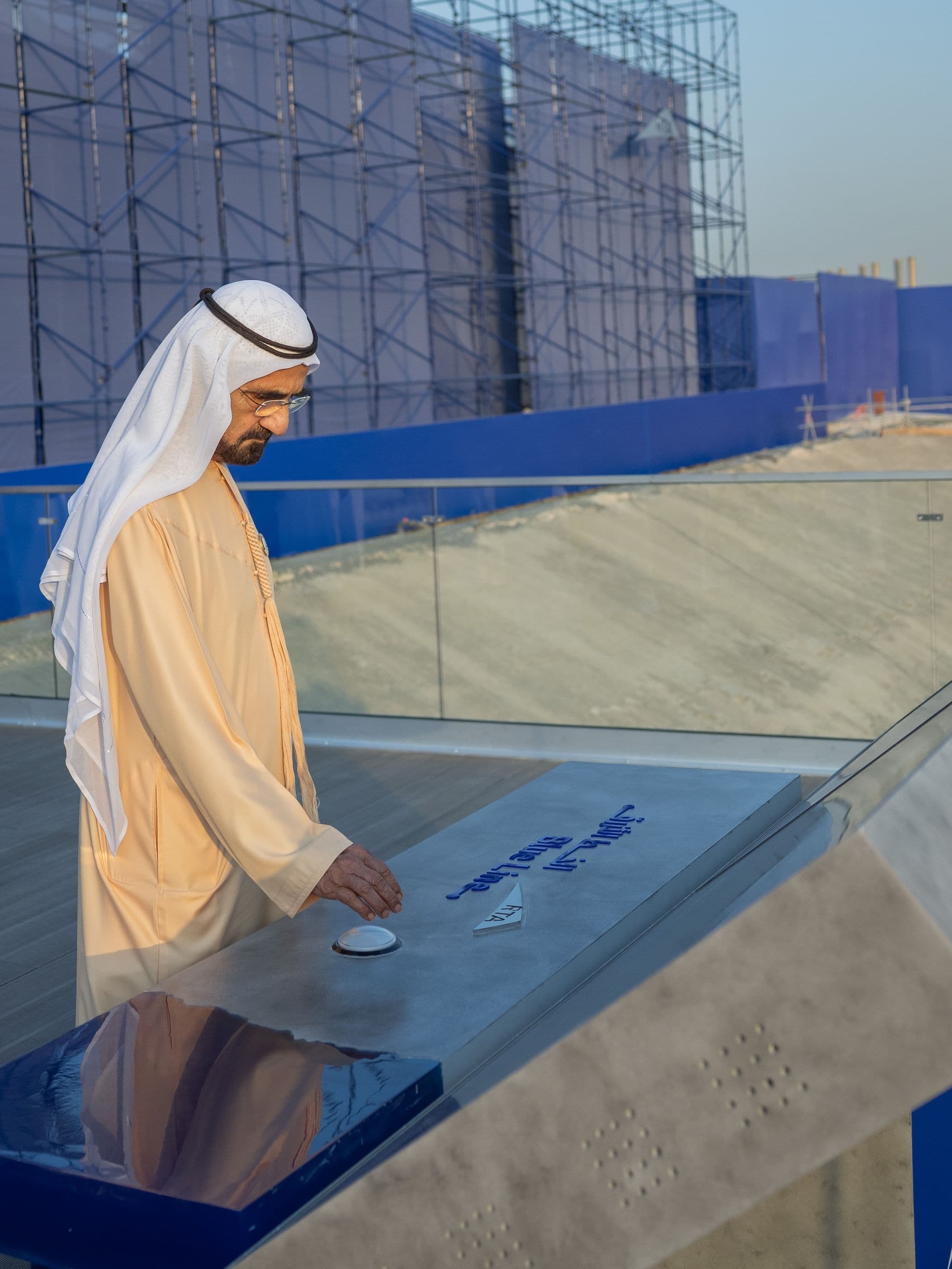 During the visit, His Highness also reviewed the interior and architectural design concepts for the upcoming metro stations and was briefed on the project’s progress.