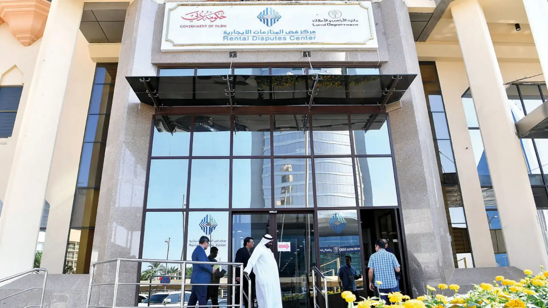 Dubai rules buyers liable for service fees before handover.