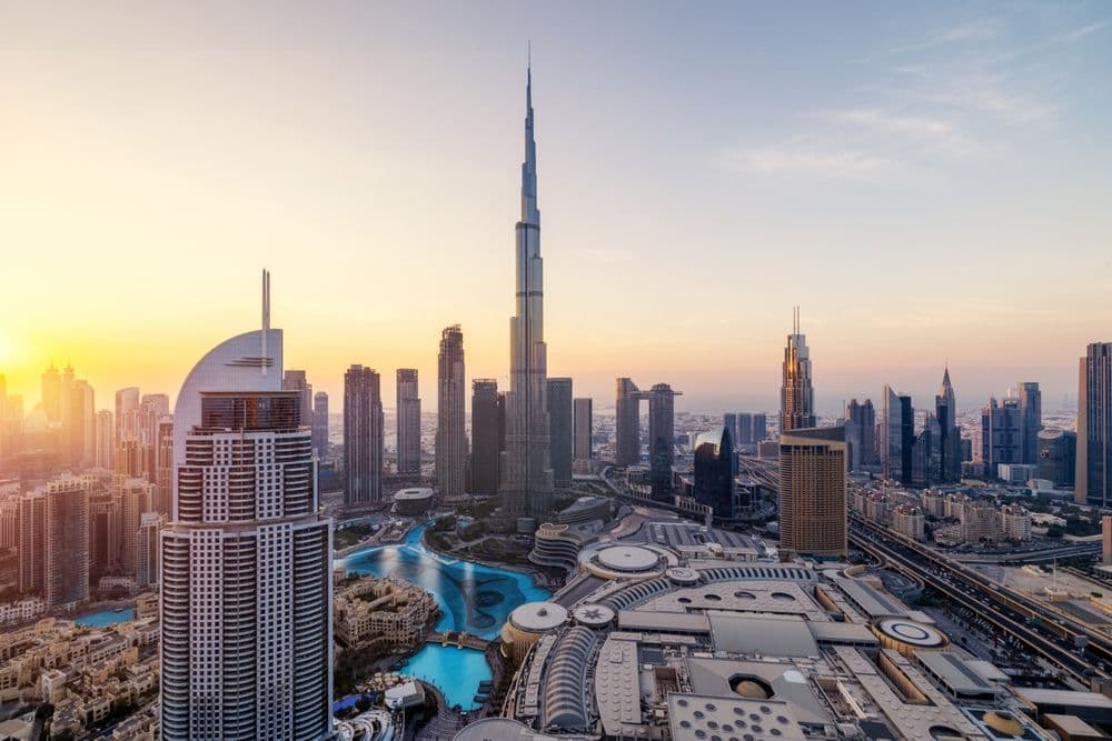 Brokers Cement Role as Dubai Real Estate Hits $882M in H1 2025