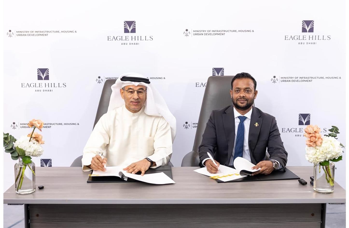 H.E. Dr. Abdulla Muththalib, Minister of Infrastructure, Housing and Urban Development of the Maldives, with Mohamed Alabbar, Chairman of Eagle Hills.