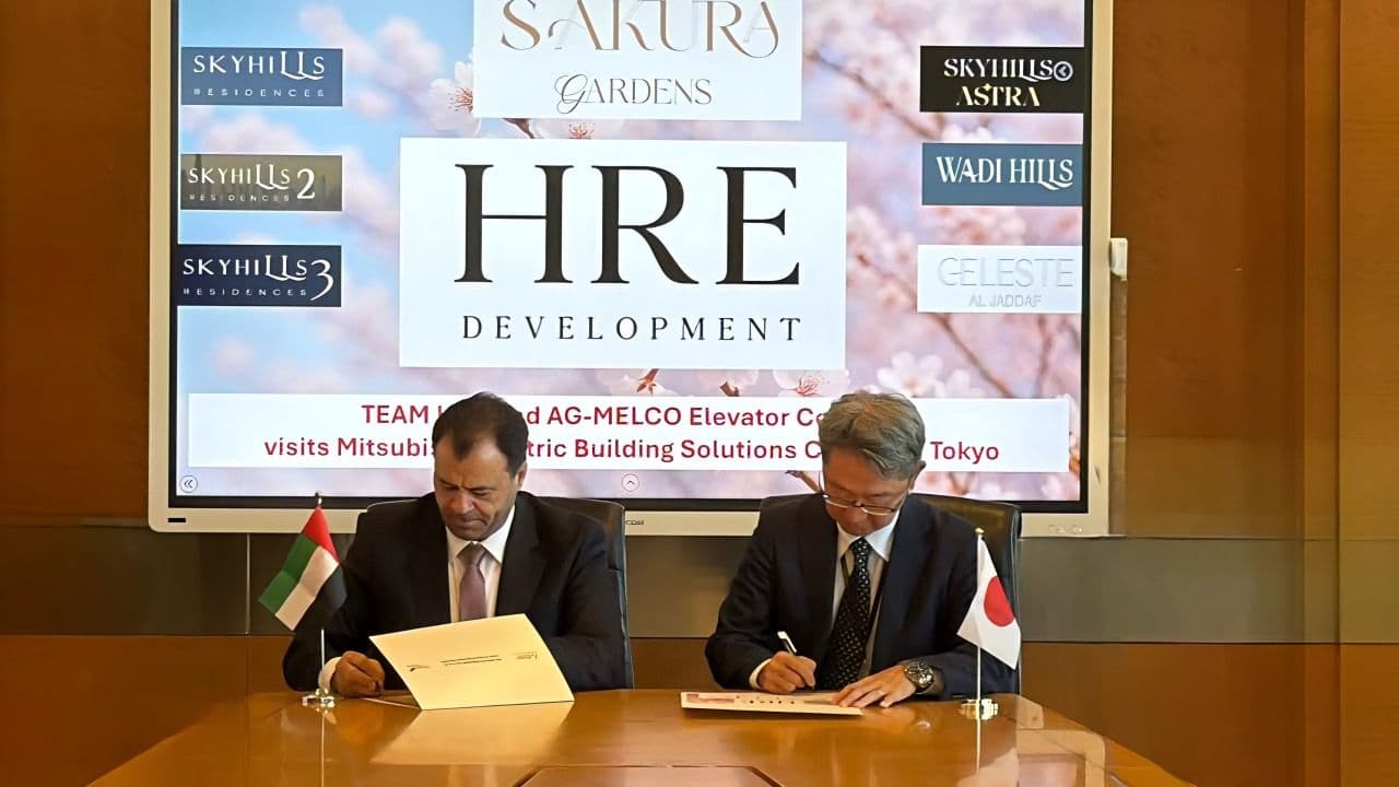 HRE Development and Mitsubishi Corporation representatives during the signing ceremony at Mitsubishi Corporation’s headquarters in Tokyo. 