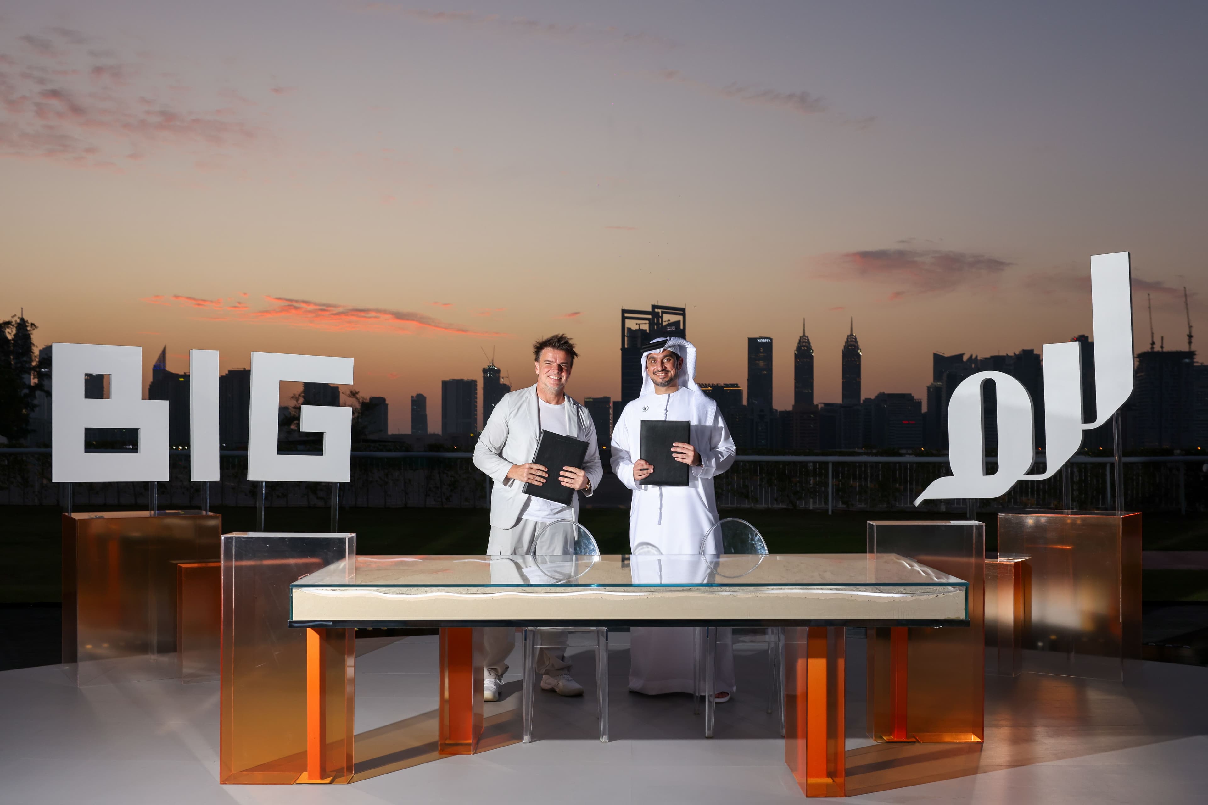H.E. Mohammad Saeed Al Shehhi and BIG – Bjarke Ingels Group representatives during the signing of the Jebel Ali Racecourse masterplan collaboration.