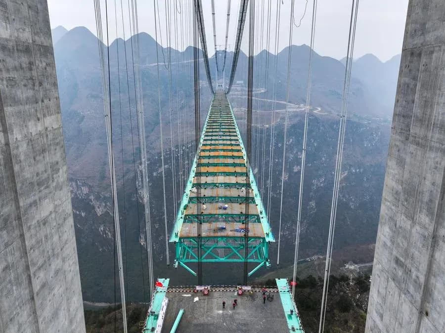 Huajiang Grand Canyon Bridge