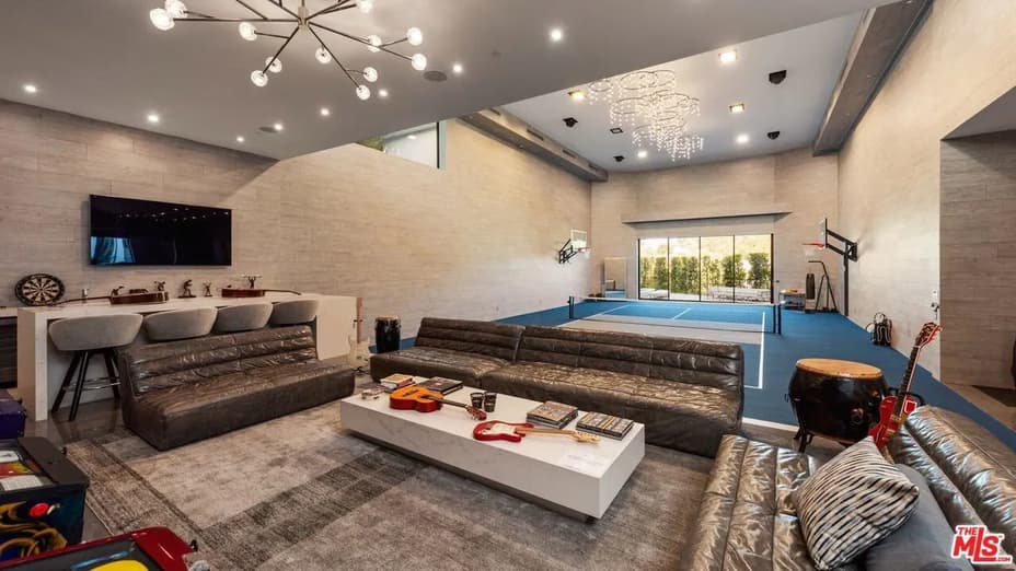 Jennifer Lopez and Ben Affleck's Mansion