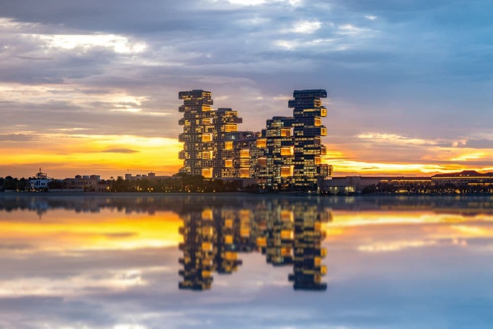 Dubai Records $6.25B in Property Deals, Led by $45M Jumeirah Apartment