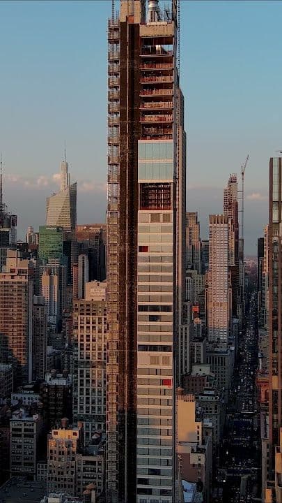 262 Fifth Avenue has faced backlash for blocking iconic views of the Empire State Building.