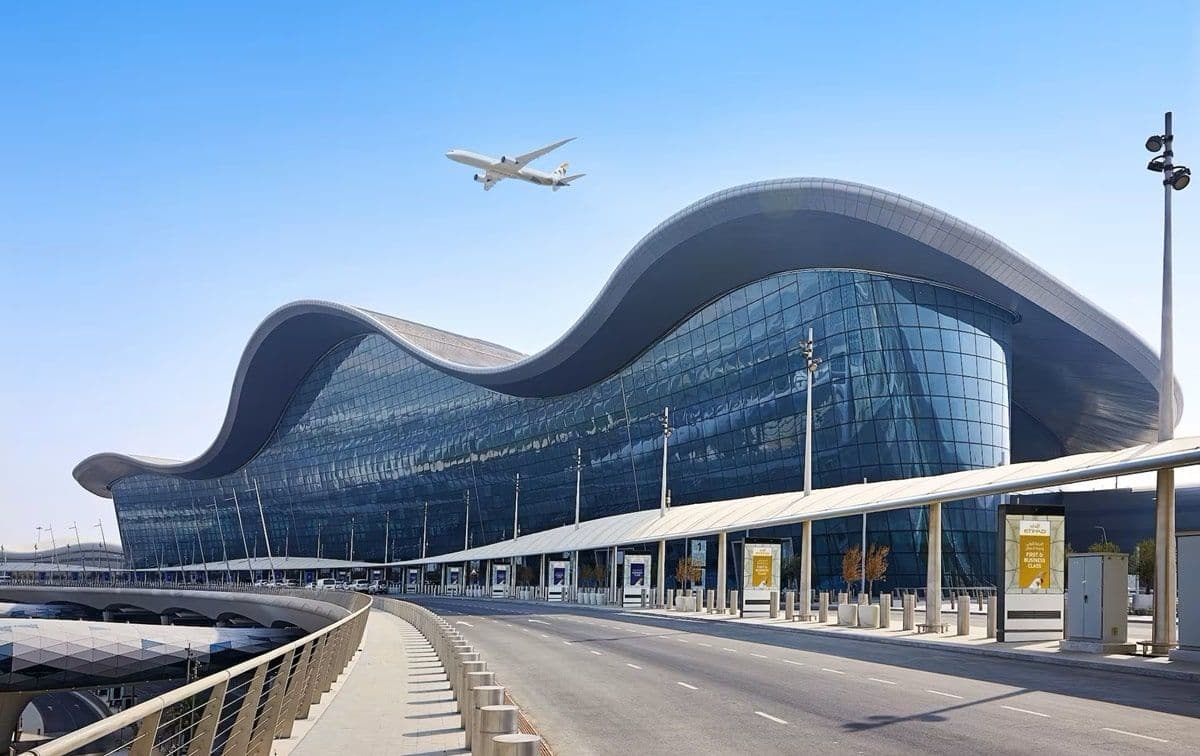 CSQ provided fit out co-ordination and technical services for large-scale (700,000m²) mixed-use retail, commercial and transport hub in Abu Dhabi. 