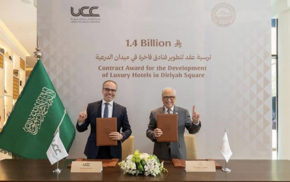 Diriyah Company and Urbacon Saudi sign a contract for luxury hotels at Diriyah Square.