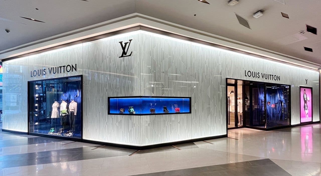 Luxury Mall