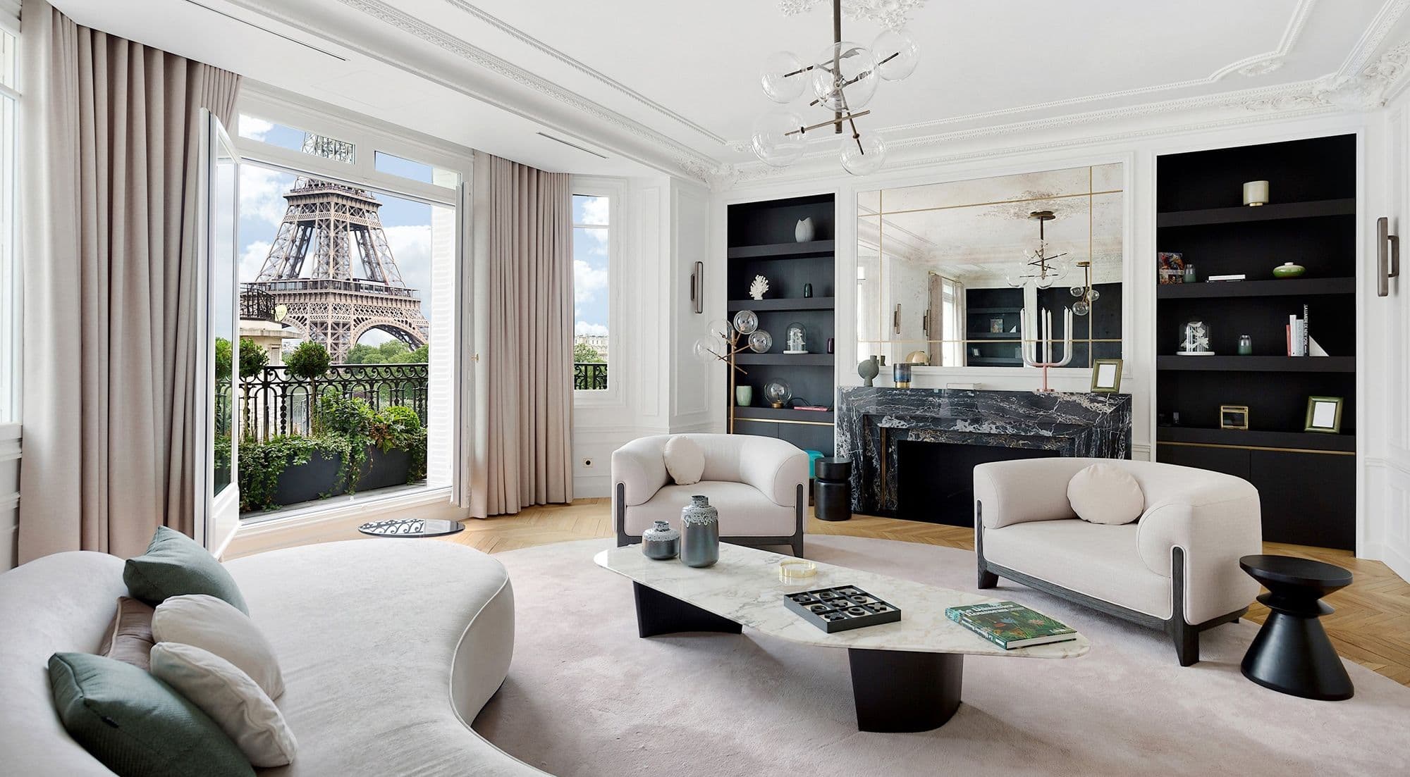Luxury property in Paris 