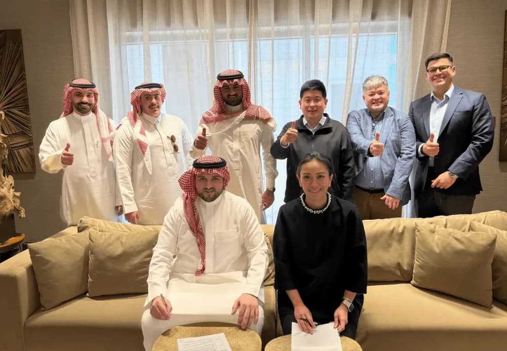 The agreement was signed in Medina by Hotel101 Global CEO 