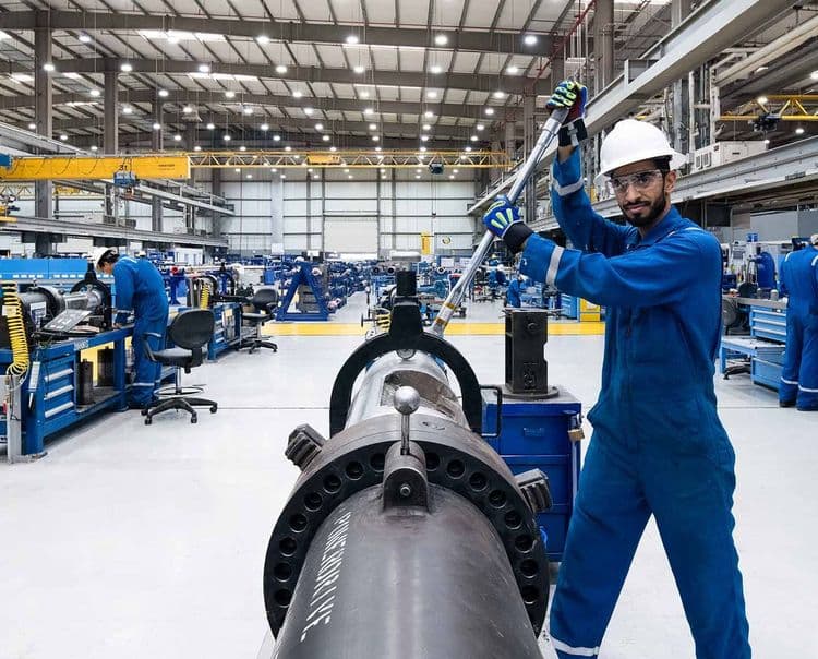 SLB Wins Four Aramco Contracts Covering More Than 450 Saudi Wells