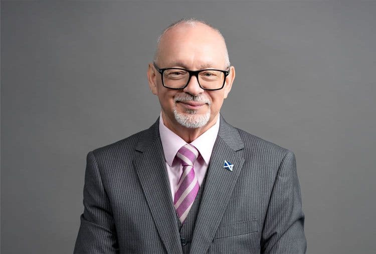 Graham  Easton