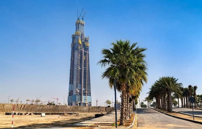 Jeddah Tower under construction in Saudi Arabia, where work is progressing toward a late 2028 completion target.