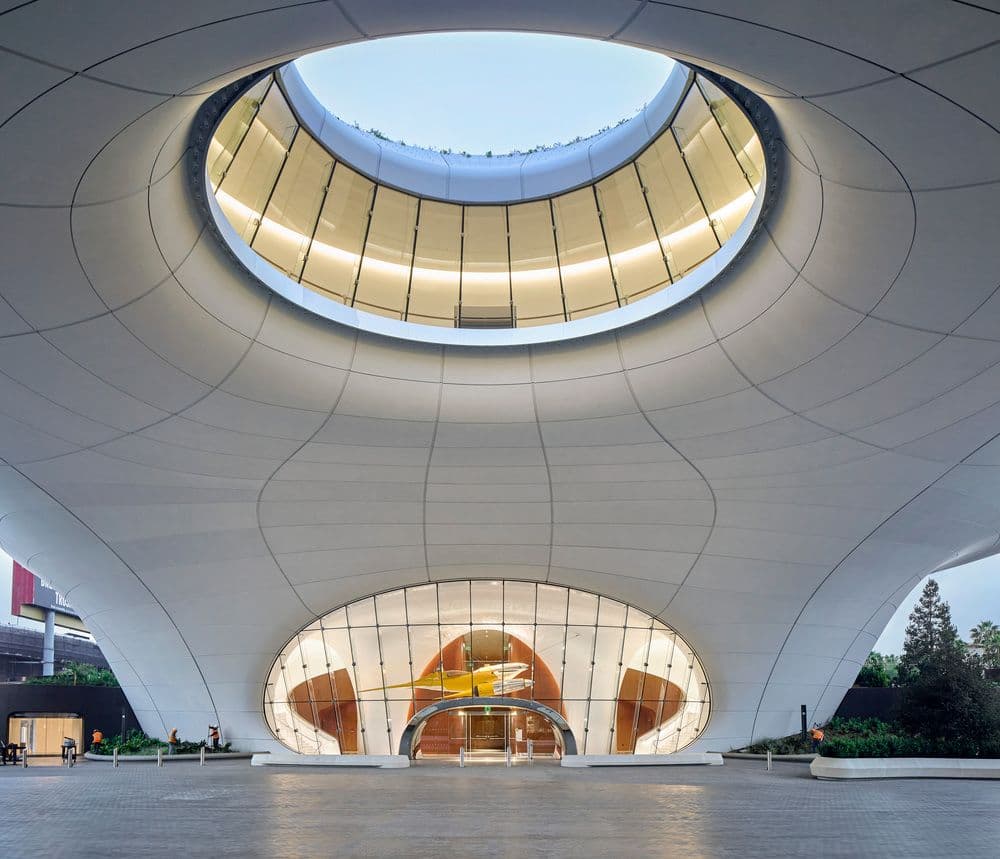 Courtesy Lucas Museum of Narrative Art. Photo by Hufton Crow