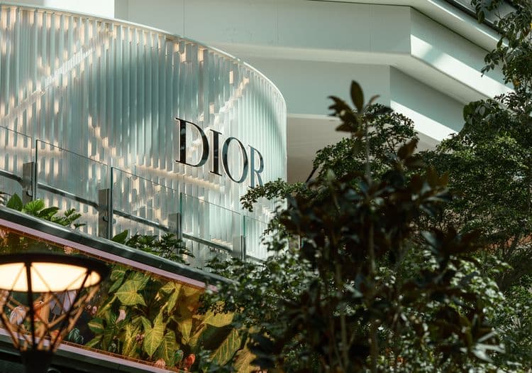 HSBC: Global Luxury Market Faces Headwinds Amid U.S. Uncertainty